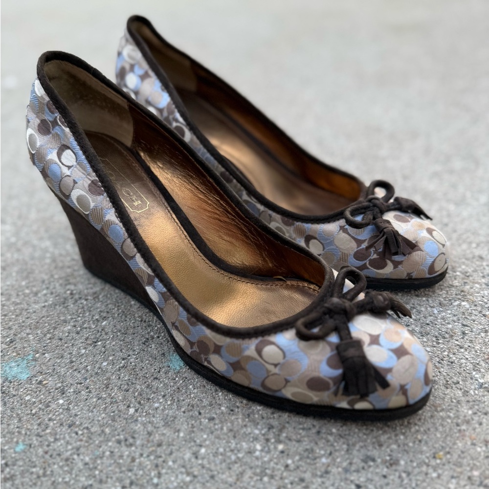 Coach Irene mini c's logo wedge heels women's size 8 preloved - Picture 3 of 9